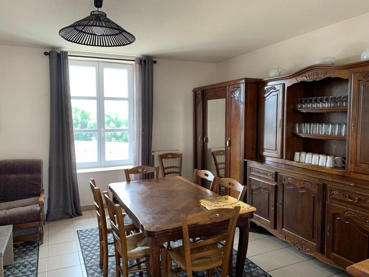 Auberge De La Tour Freycenet-la-Tour Екстериор снимка