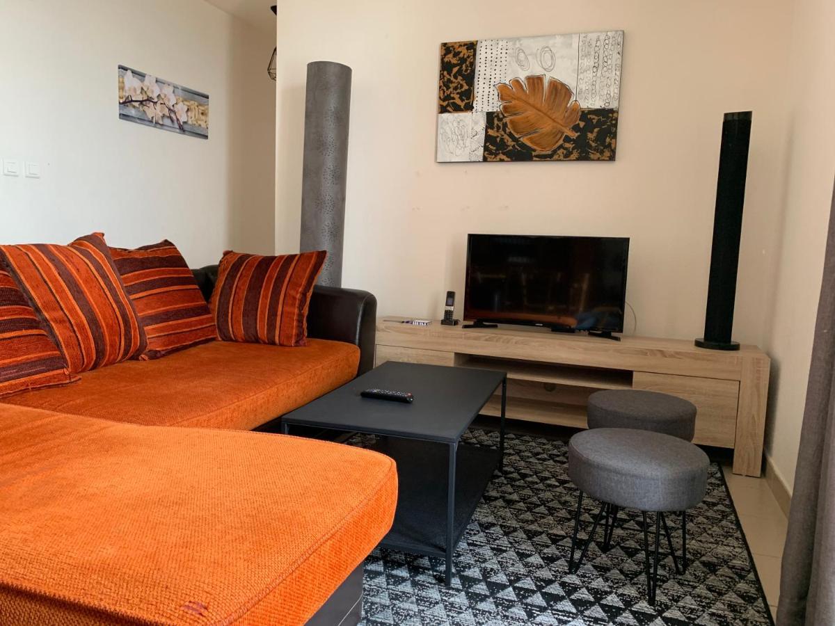 Auberge De La Tour Freycenet-la-Tour Екстериор снимка