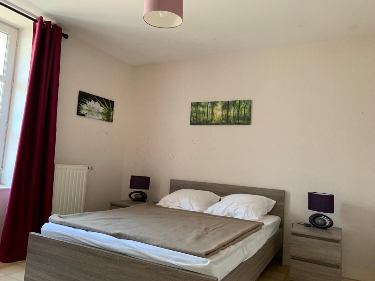 Auberge De La Tour Freycenet-la-Tour Екстериор снимка