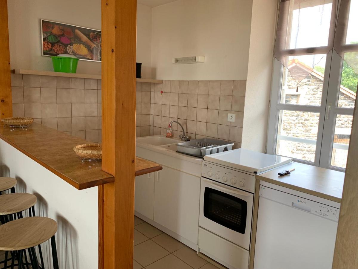 Auberge De La Tour Freycenet-la-Tour Екстериор снимка