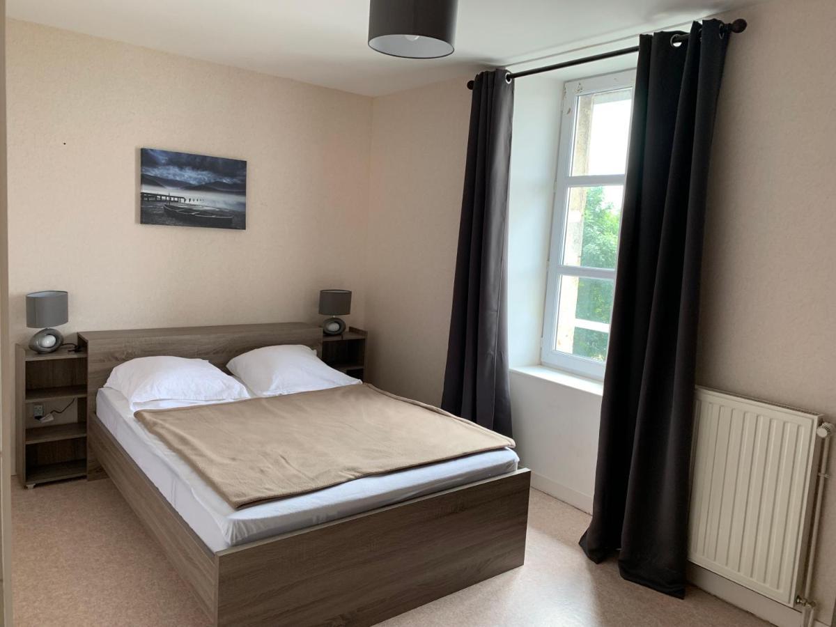 Auberge De La Tour Freycenet-la-Tour Екстериор снимка