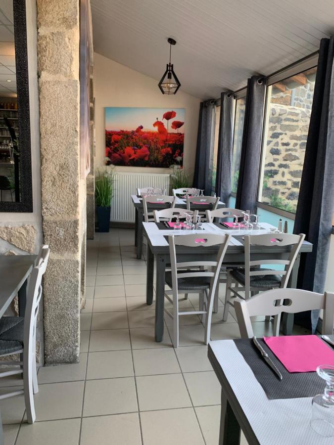 Auberge De La Tour Freycenet-la-Tour Екстериор снимка