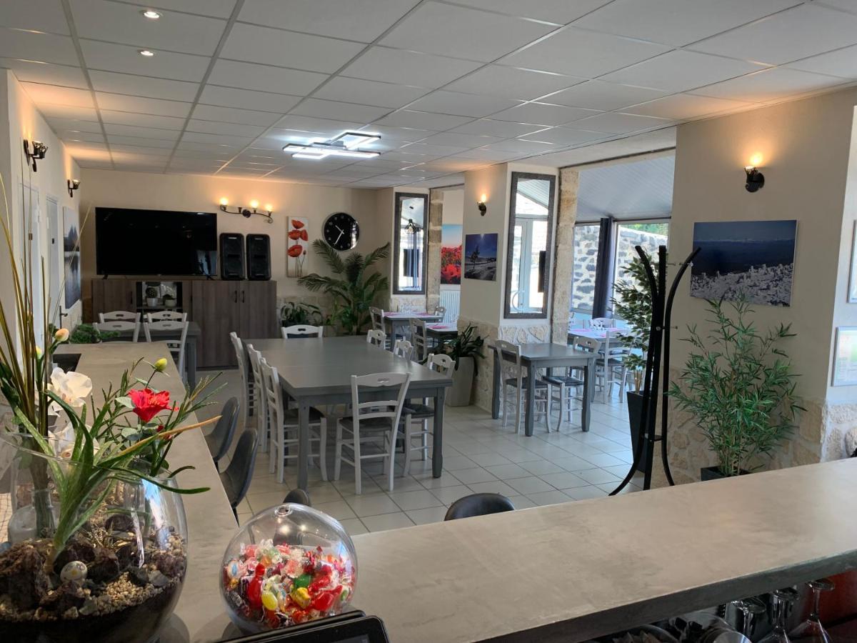 Auberge De La Tour Freycenet-la-Tour Екстериор снимка