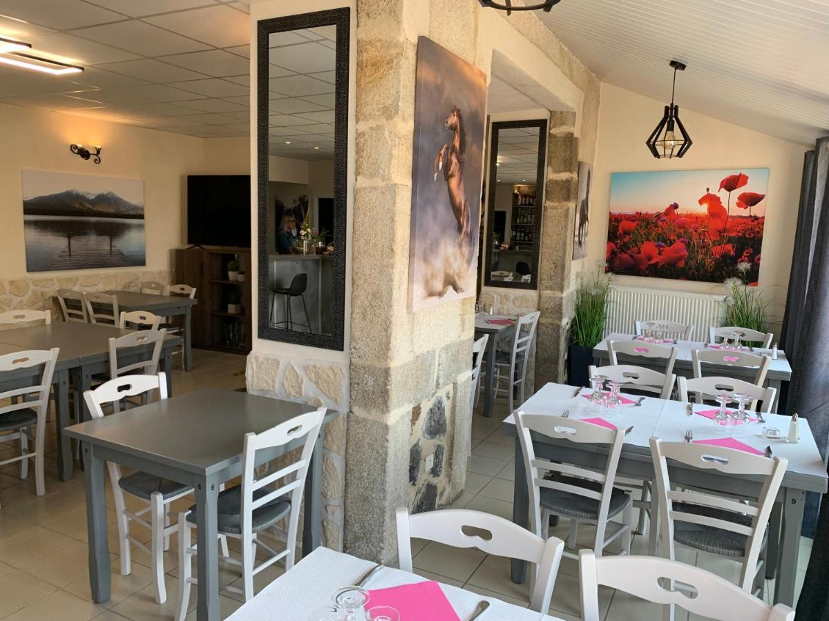 Auberge De La Tour Freycenet-la-Tour Екстериор снимка